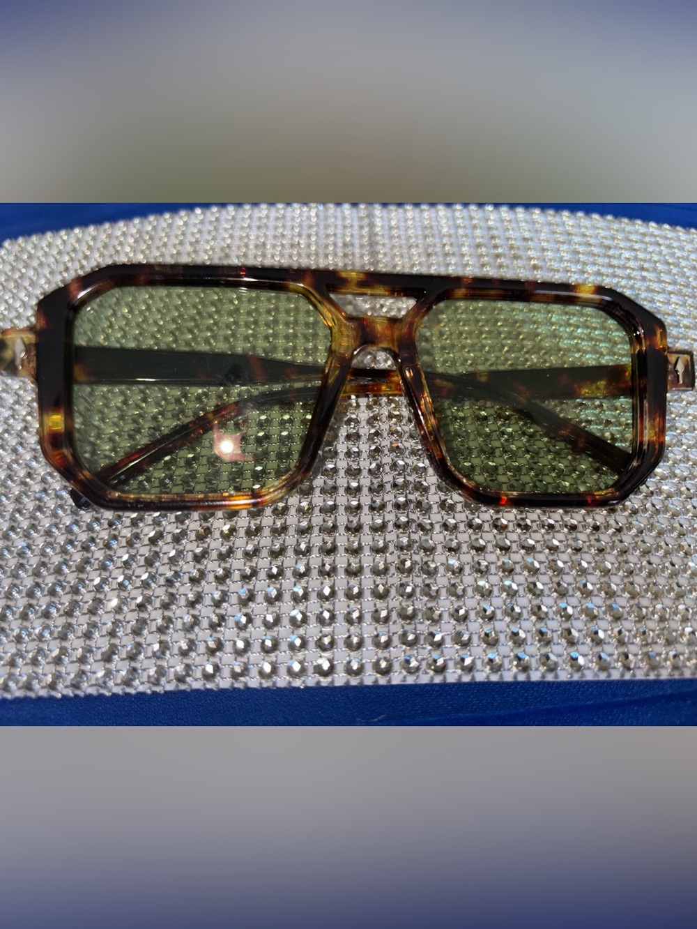 Tortoiseshell Frame Green Lens Women's Sunglasses